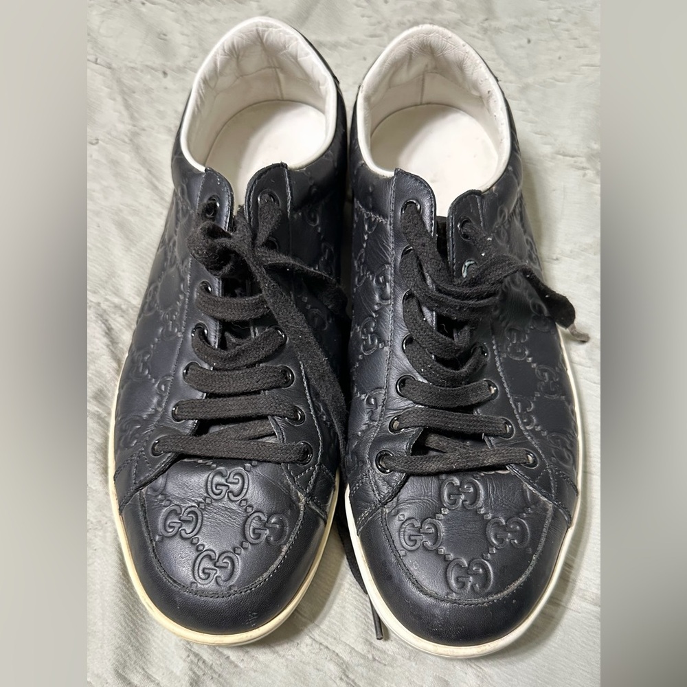 Gucci Ace GG Black Embossed Brooklyn Monogram Sneaker Italy Men 8.5 Women 10